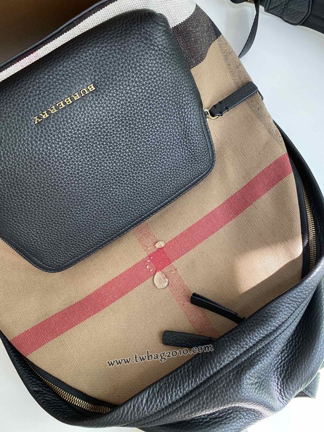 Burberry專門店新款Canvas格紋雙肩包 巴寶莉男士雙肩背包 yxb1510